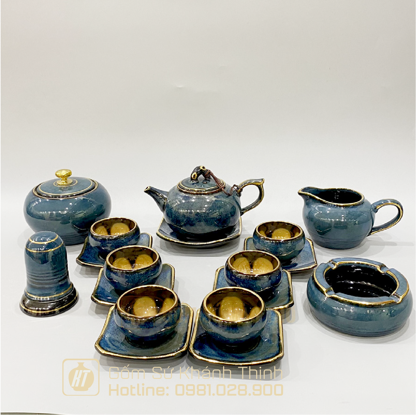 Quà tặng bộ ấm chén in logo Quả Hồng Xanh chỉ vàng kim - 450ml